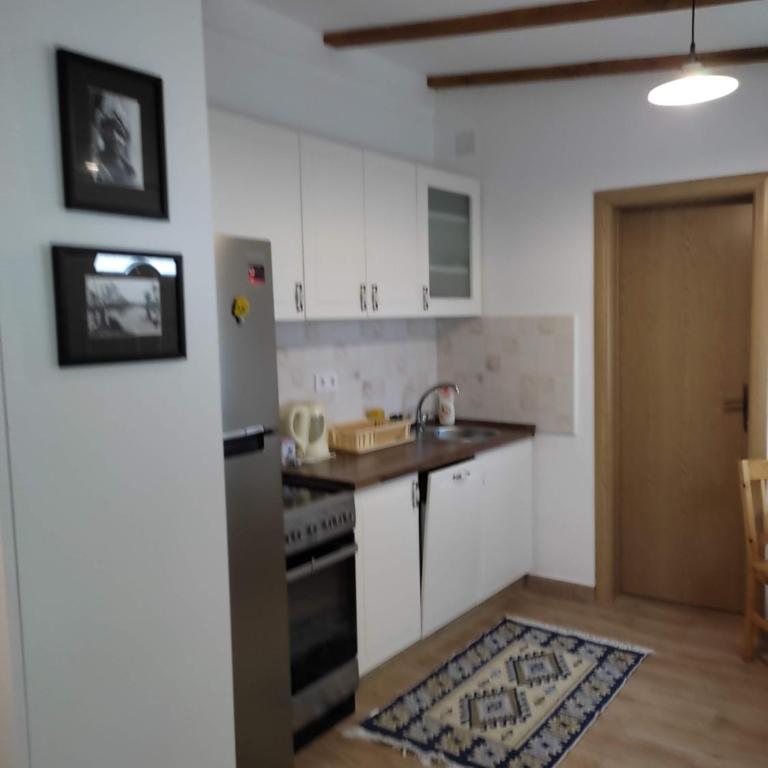 Apartman Lora - Apartment - 10