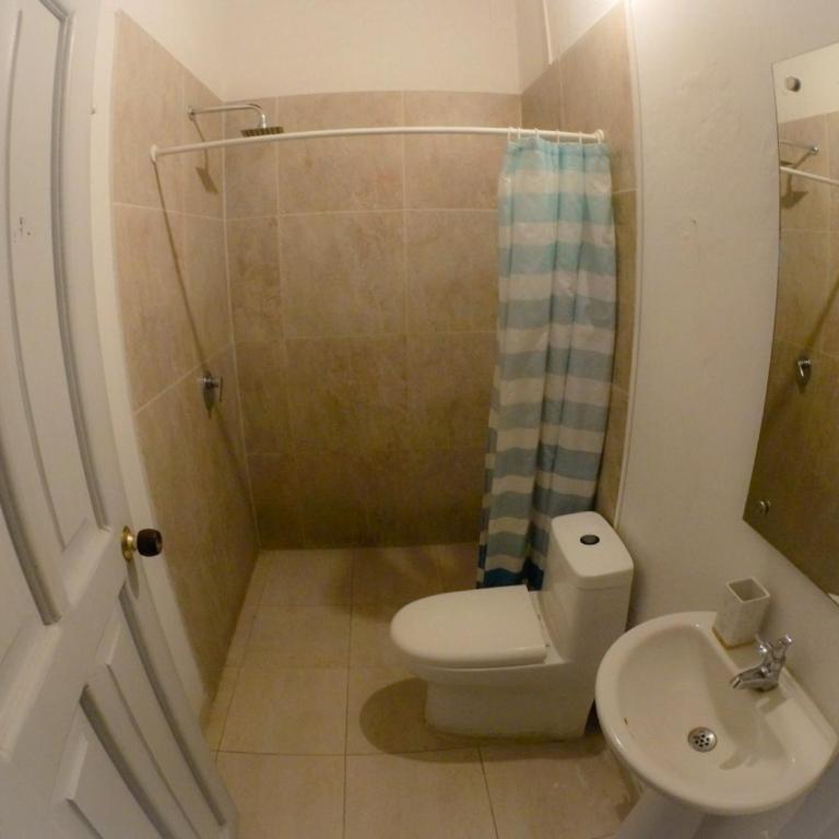 Hostal Españolete - Cama en habitación compartida mixta de 8 camas - 1