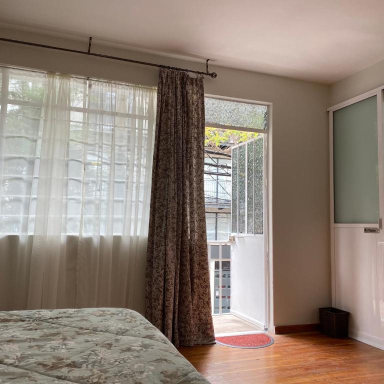 Nebraska Suites WTC - Double Room with Balcony - 5