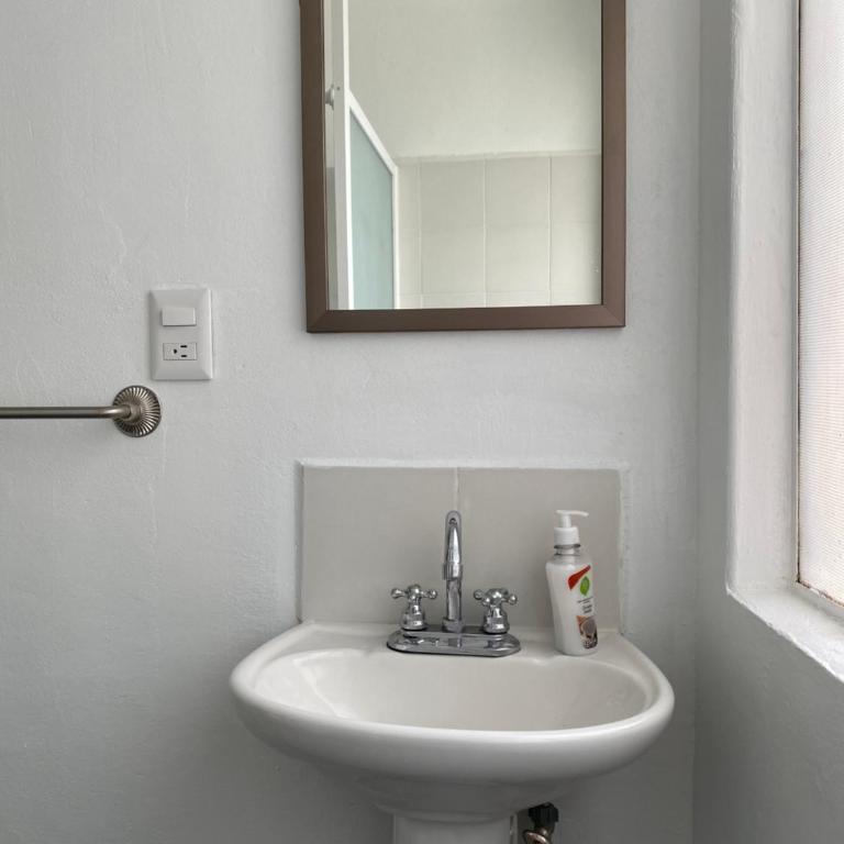 Nebraska Suites WTC - Double Room with Private Bathroom - 9