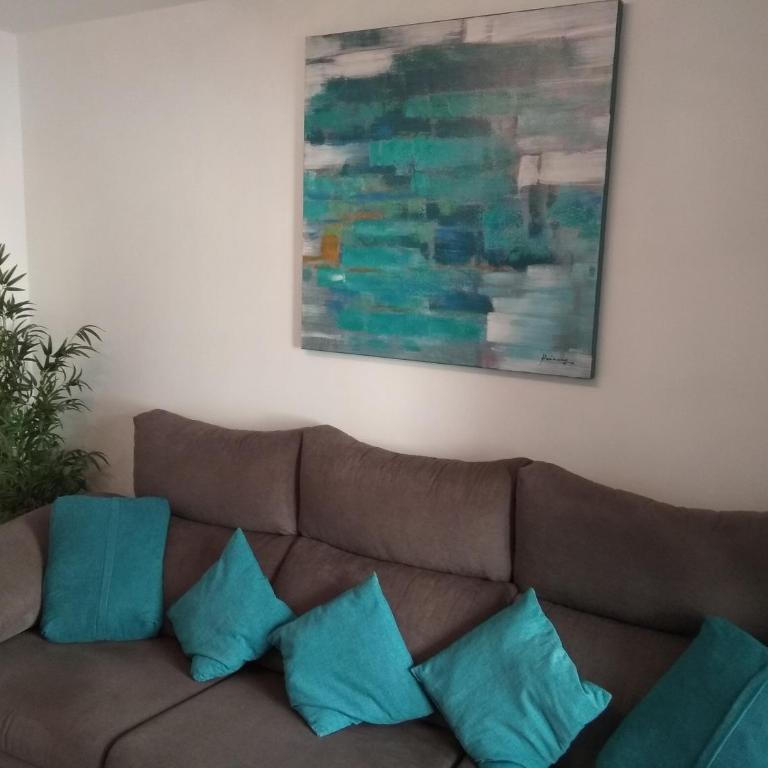 1-Bed Sleeps 2 Sunbeds & Beach Towels - Apartment - 4
