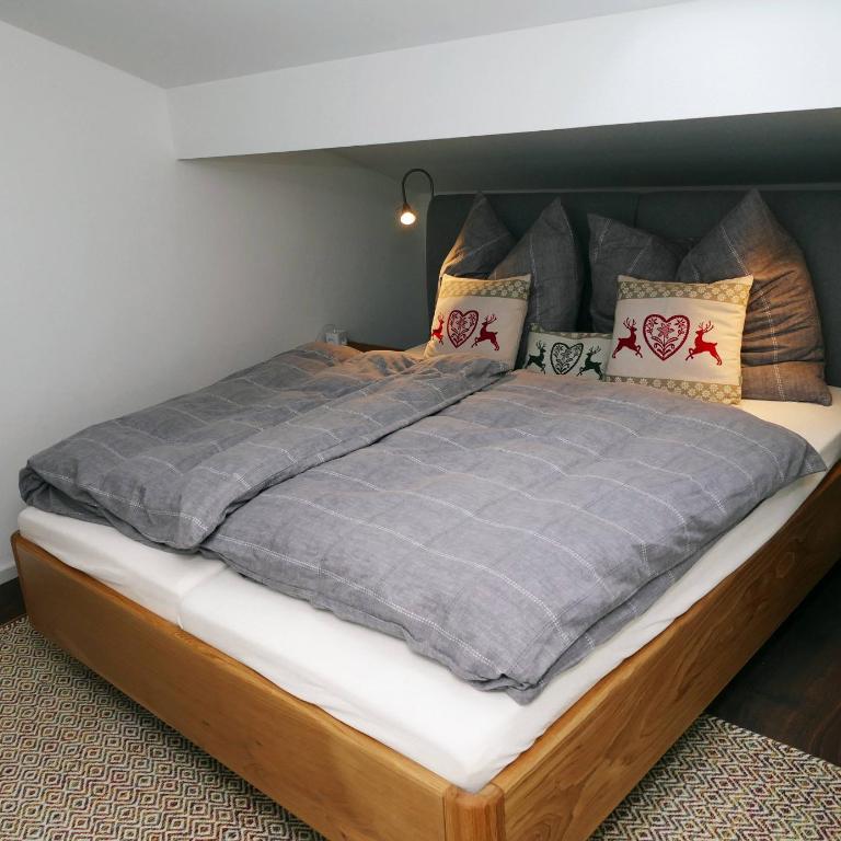 Ferienwohnung Wiesenglück inkl. Chiemgaukarte - Apartment mit Balkon - 4