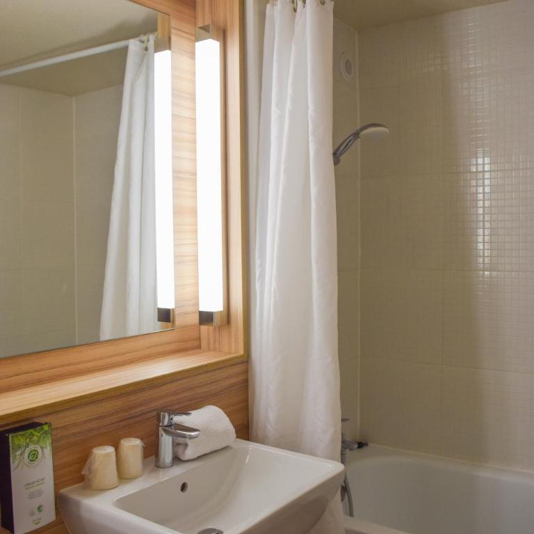 Campanile Millau - Chambre Double - 21