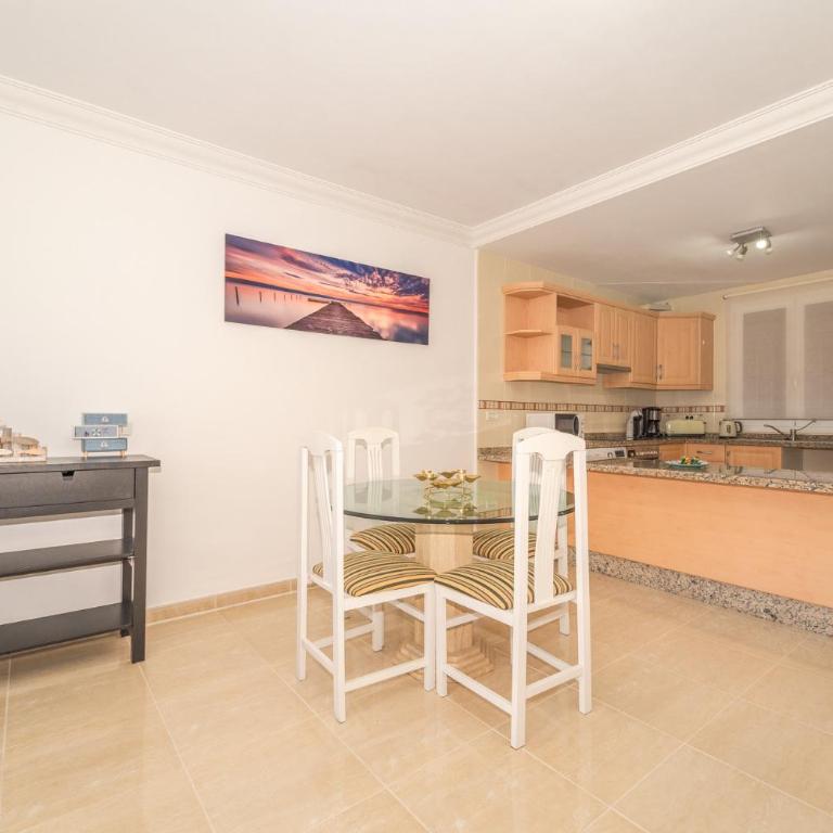 Premium Penthouse 105m2,bali bed,heated pool,Best Sunsets - Apartamento de 2 dormitorios - 24