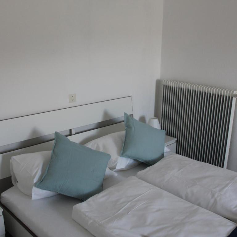 Pension Waldhof am Stubenbergsee - Budget Dreibettzimmer - 6