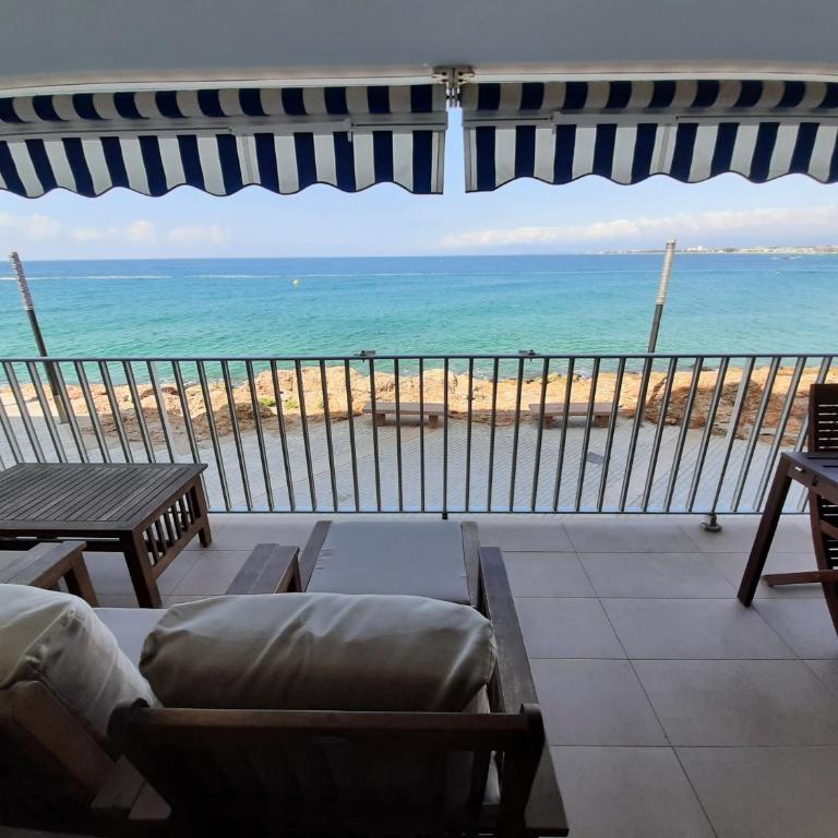 Apartamento Acantilados vistas Mar - Two-Bedroom Apartment - 11