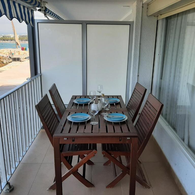 Apartamento Acantilados vistas Mar - Two-Bedroom Apartment - 17