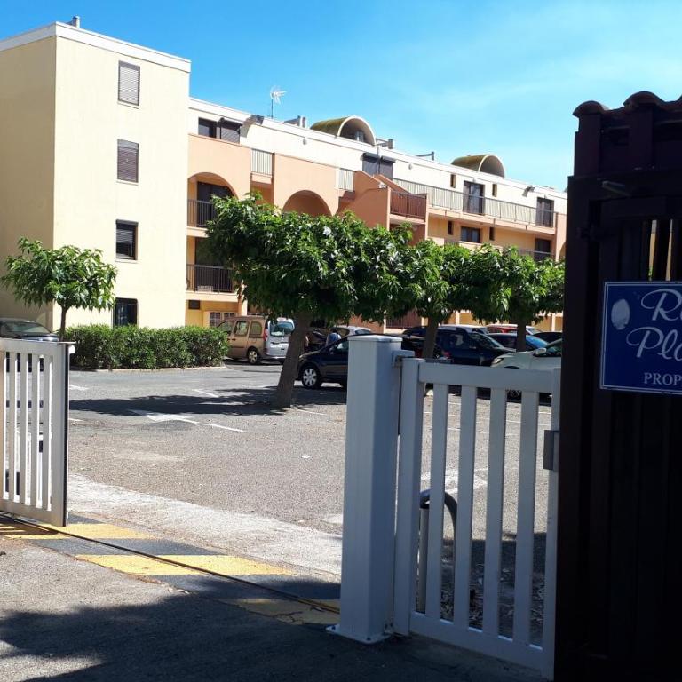 Studio cabine avec jardinet à 30 m de la plage, au calme. - Appartement 1 Chambre - 11