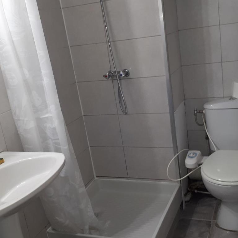 Studio cabine avec jardinet à 30 m de la plage, au calme. - Appartement 1 Chambre - 6