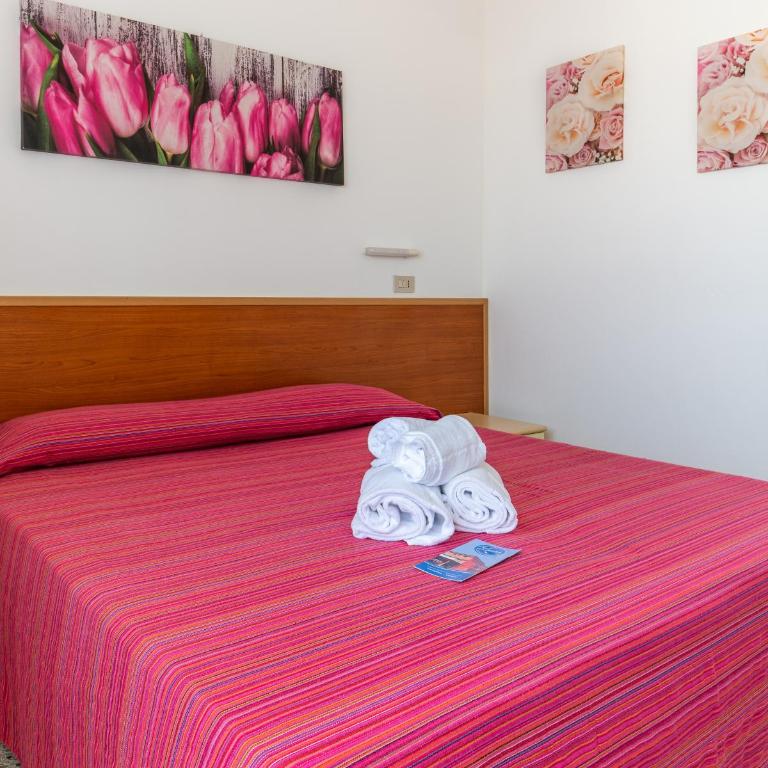 Hotel Laura - Camera Matrimoniale con Balcone - 4