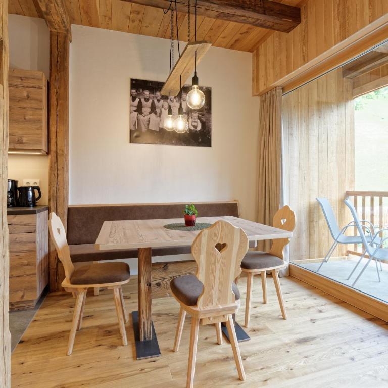 Tischlerhof Alpine Living - Appartamento con 2 Camere da Letto e Balcone - 15