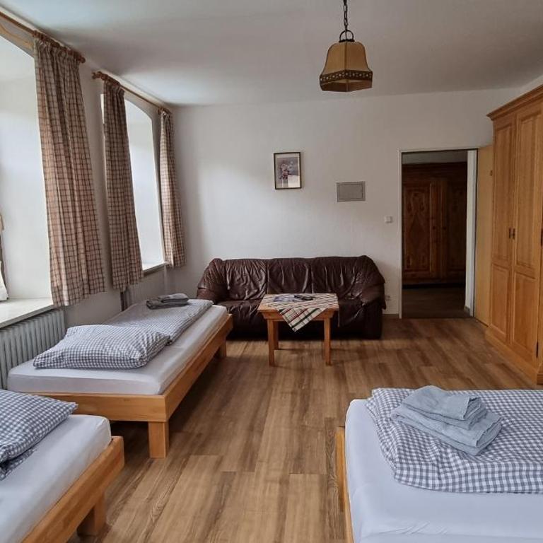 Gasthof zum Rassen - Standard Vierbettzimmer - 2