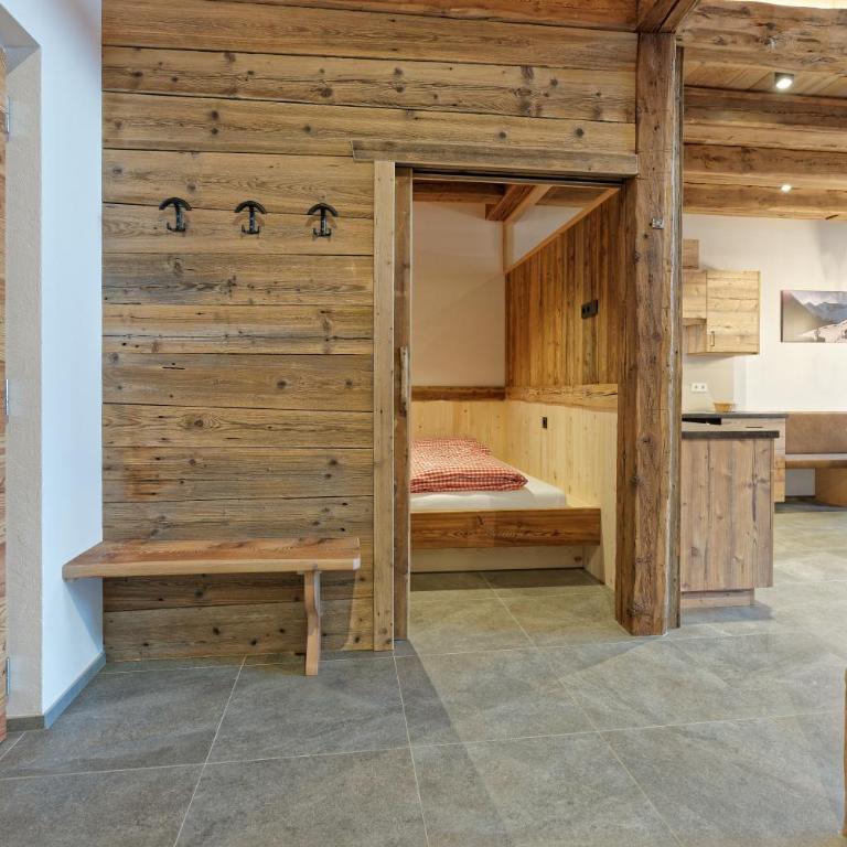 Tischlerhof Alpine Living - Appartamento con 2 Camere da Letto e Balcone - 11