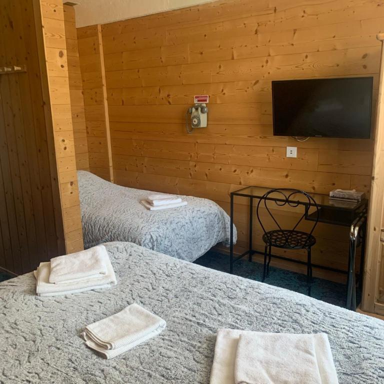 Hôtel l'Équipe - Triple Room - 3