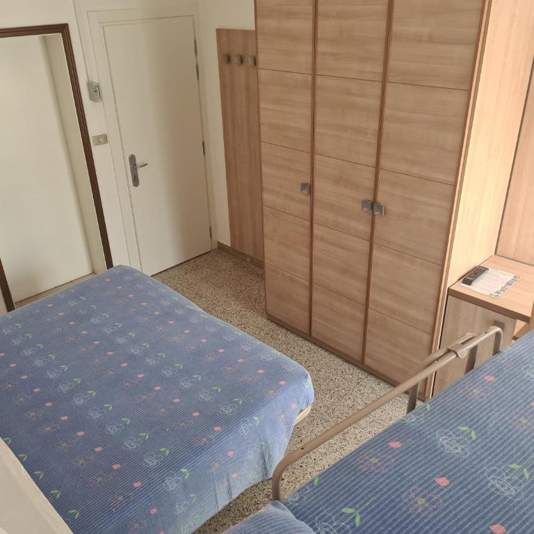 Hotel Camelia - Economy Double or Twin Room - 4