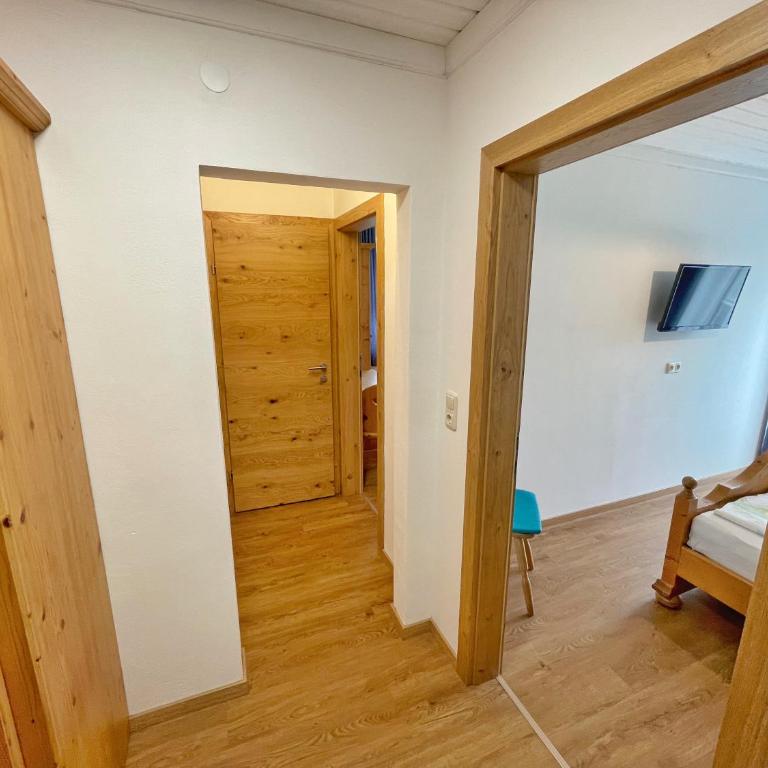 Pension Erlhof - Apartment mit 2 Schlafzimmern und Balkon - 5