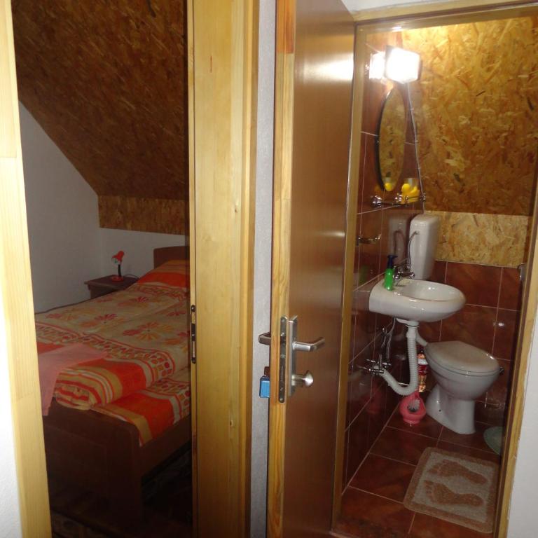 Guest House Happy - Chambre Double Standard avec Salle de Bains Commune - 7
