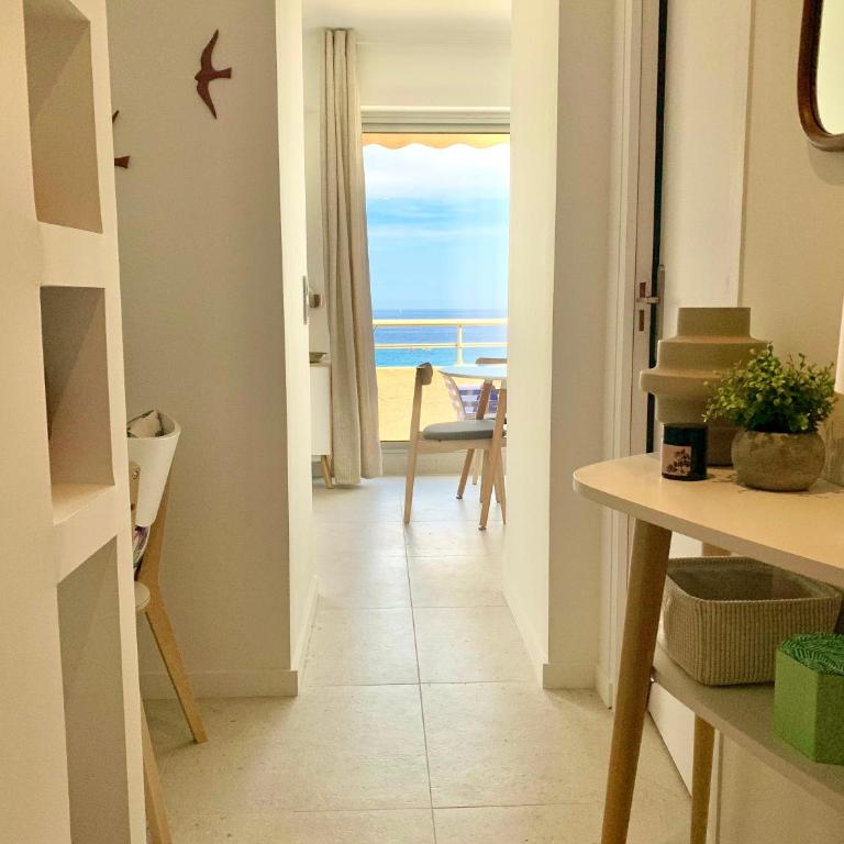 Antheor - vue exceptionnelle - refait à neuf 4 couchages - Apartamento de 2 dormitorios - 10