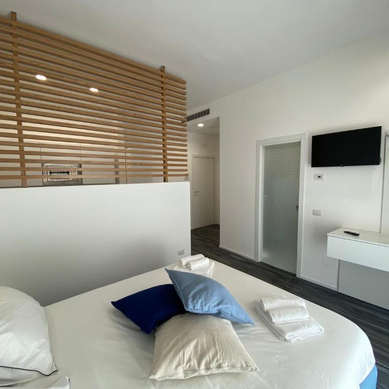 Blue Bay Suite & Spa - Monolocale Deluxe - 10