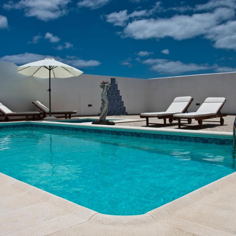 Casa Delfín Playa Blanca 2 dormitorios y piscina - Three-Bedroom Villa - 3