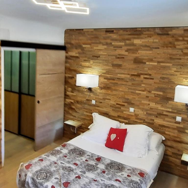 Hôtel Chastellares - Chambre Triple avec Terrasse - Vue sur Piste - 7