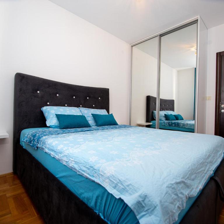 Lux View - One-Bedroom Apartment - 7