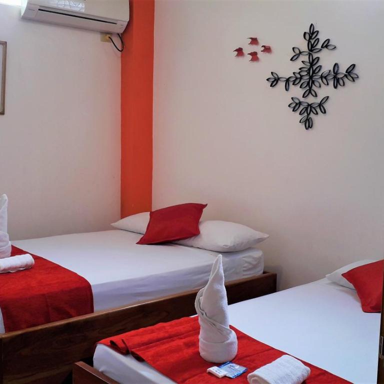 Hostal El Pinzón - Habitación Triple Estándar - 1