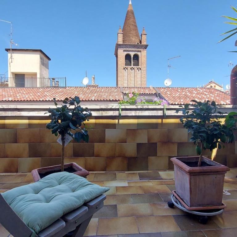 Marconi Rooms – Porta Leoni - Appartamento con Terrazza - Via Stella 19 - Edificio Separato - 2
