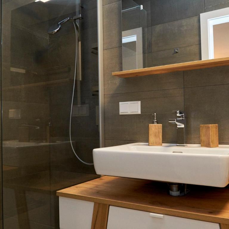 Alpine Lifestyle Apartment 20 I Gerlitzen-Ossiachersee I Alpe Maritima - Two-Bedroom Apartment - 10