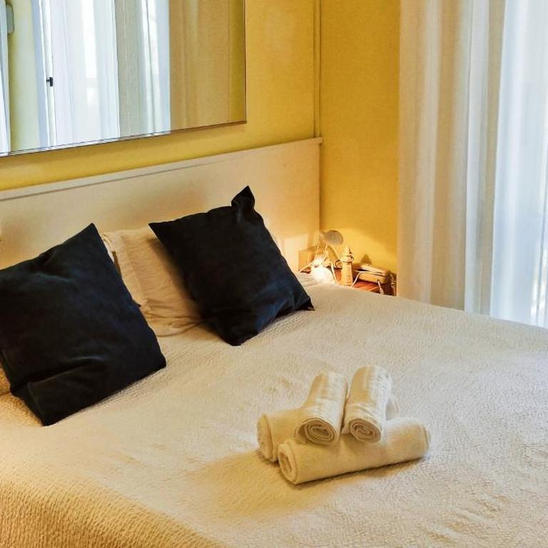 Le Petit Hotel - Camera Tripla Economy - 6