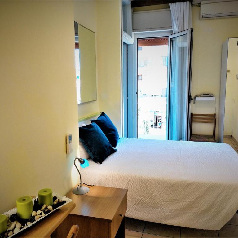 Le Petit Hotel - Camera Singola - 2