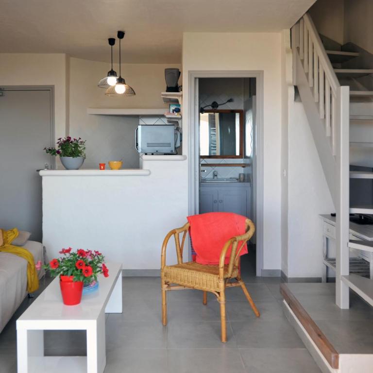 Cala di Sole Lecci - Appartamento su 2 Livelli con Vista Mare - 11