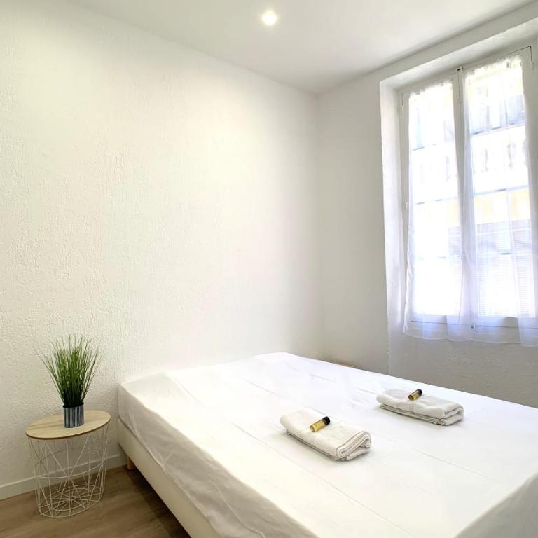 Renovated apartment AC - wifi - 2-4pers - Center Antibes rue James Close - Appartement - 2