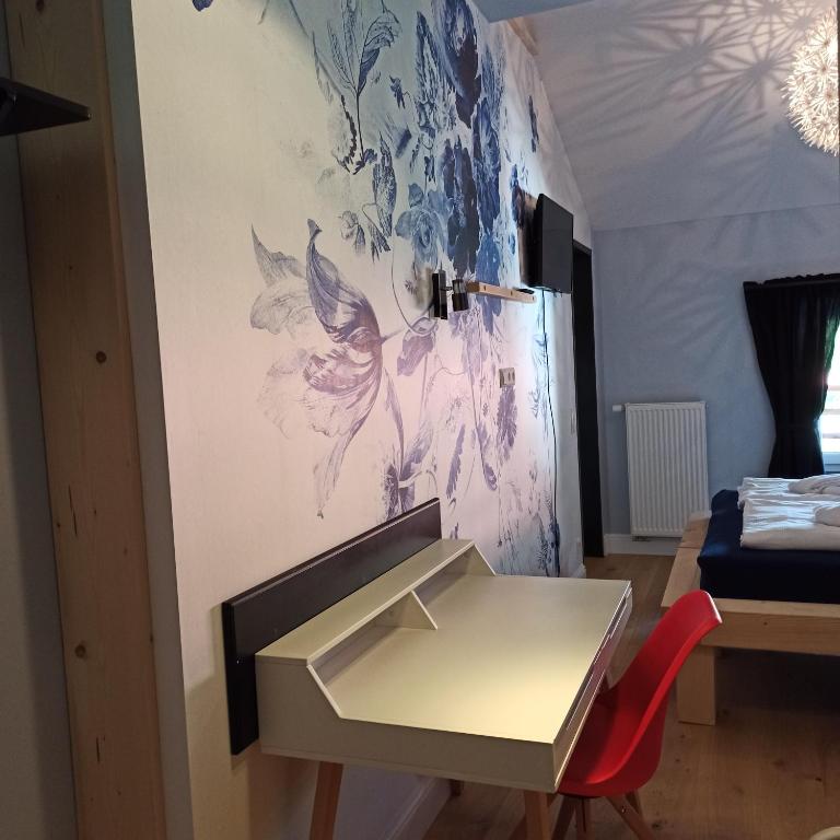 Design Hotel ALPENLIEBE - - - - Boutique-Flair - - - - - Doppelzimmer mit Queensize-Bett - 11