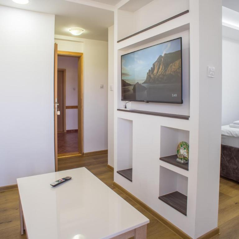 Hotel Pavlović - Studio with Sofa Bed - 3