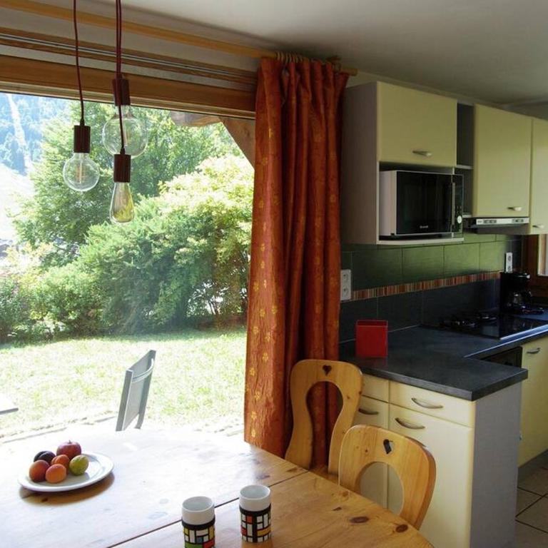 Appart Saint-Antoine Morzine vue soleil jardin calme parking 3 pers - One-Bedroom Apartment - 16