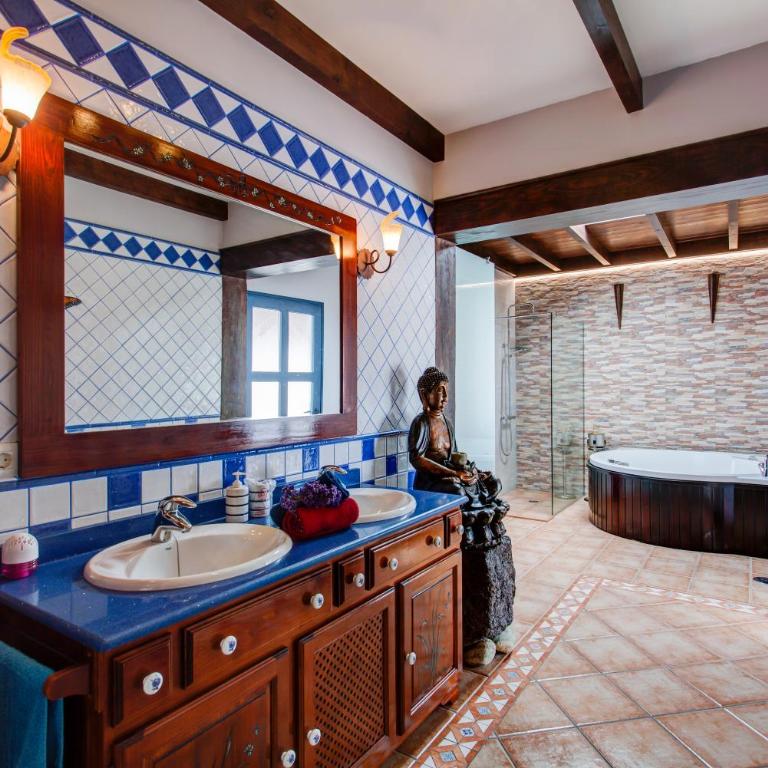 Casa Delfín Playa Blanca 2 dormitorios y piscina - Three-Bedroom Villa - 14
