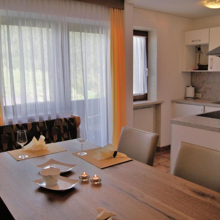 Ferienhaus Peter Spöttl - Apartment mit 4 Schlafzimmern und einem Balkon - 18