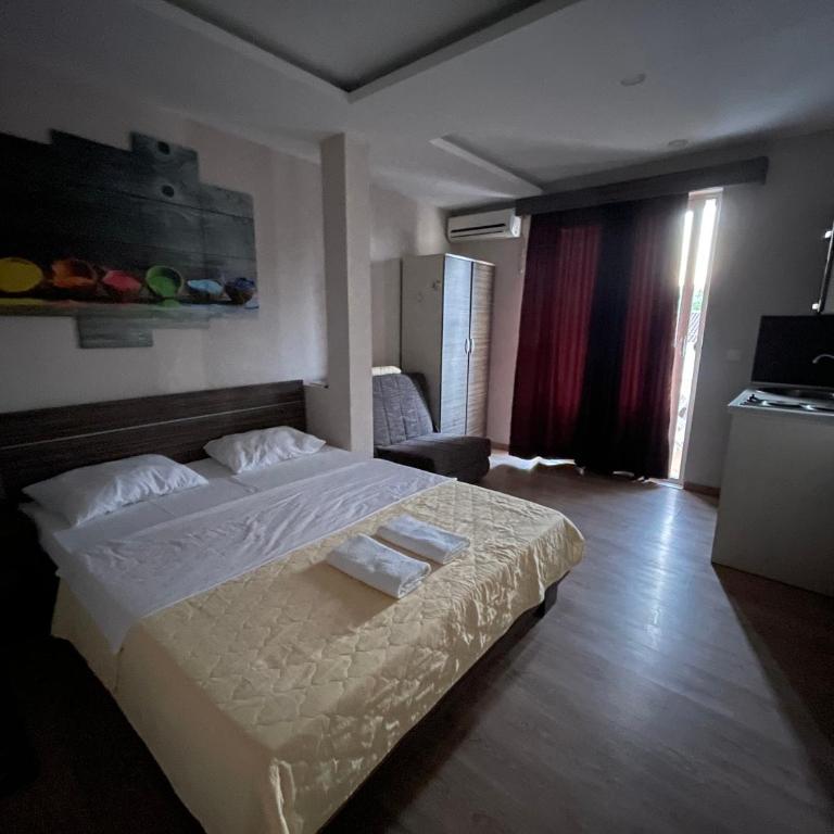 Apartments Lati - Studio Apartment - 3