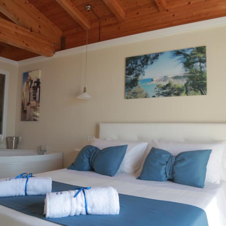 Blumarine Suite - Camera Queen con Vista Mare - 13