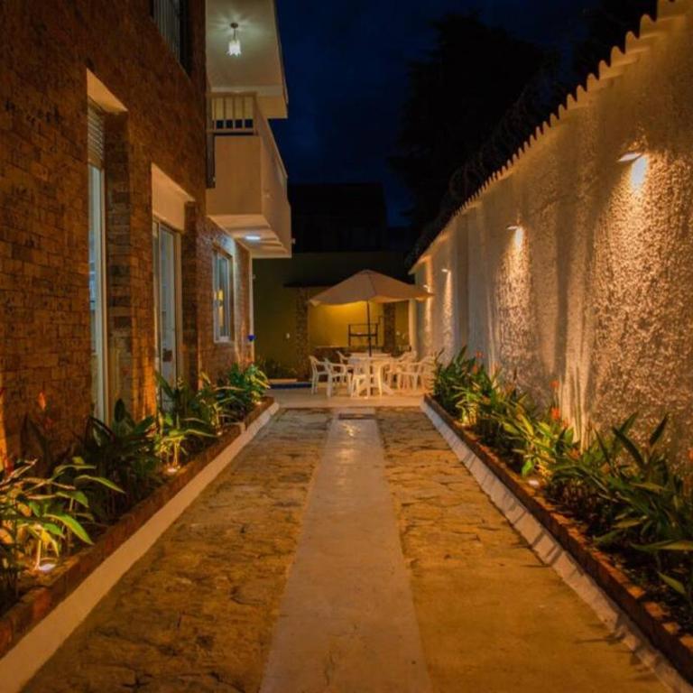 Estratégica Ubicación-Energía Renovable-Pet Friendly - Casa de 6 dormitorios - 8