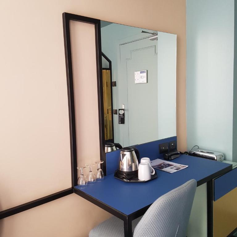 Hôtel les Cigales - Chambre Triple - 15