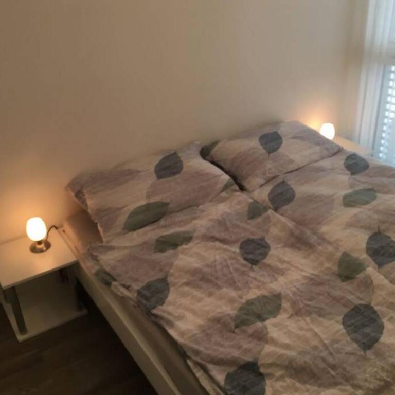 Modern Apartment 모던 펜션 - Three-Bedroom Apartment - 9