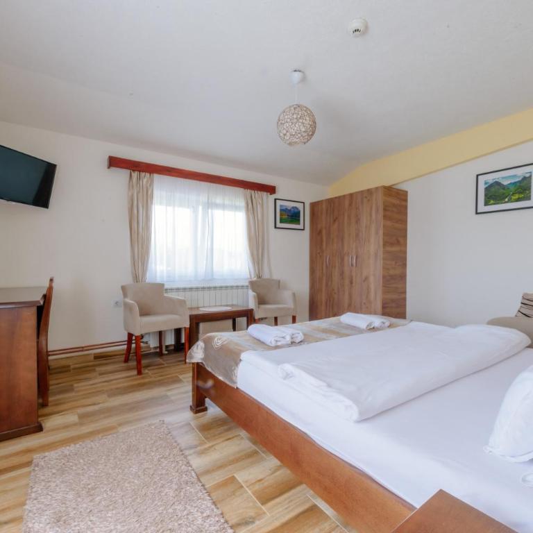 Hotel Zlatni bor - Deluxe Double Room - 6