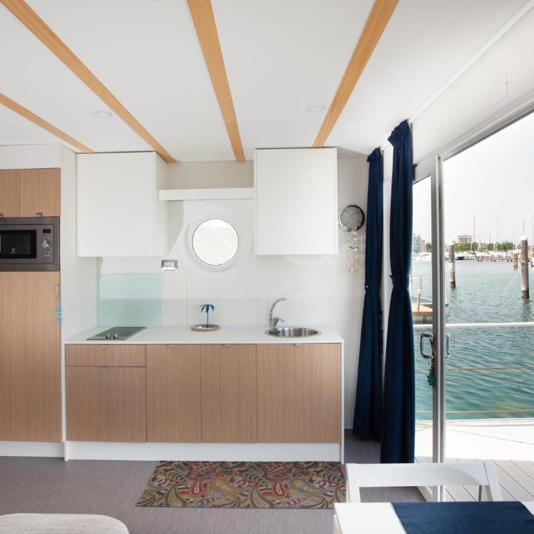 House Boat Rimini Resort - Casa Mobile - 24