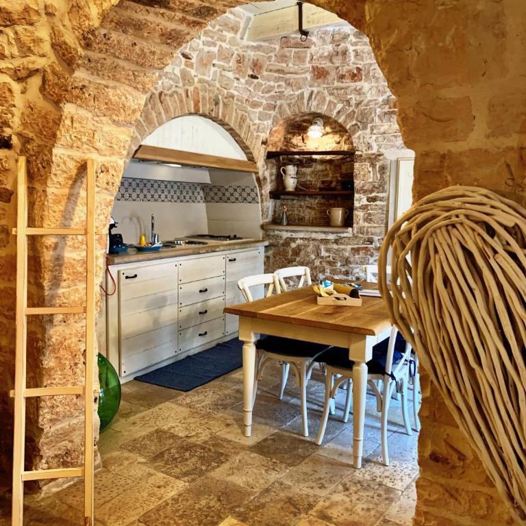 Trulli e Puglia Resort - Trullo Superior - 8
