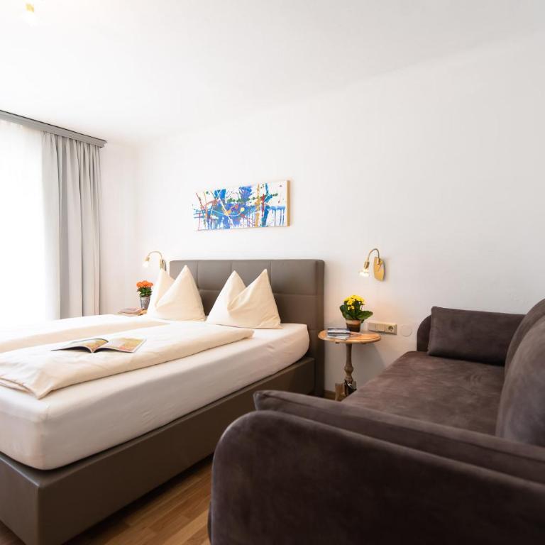 Pesentheinerhof - Doppelzimmer mit Balkon - 2