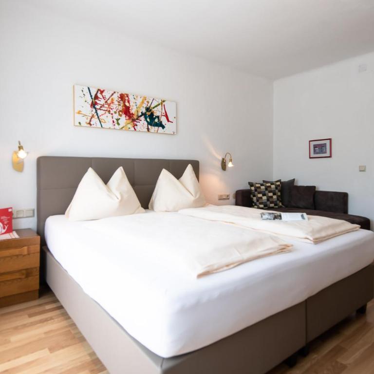 Pesentheinerhof - Doppelzimmer mit Balkon - 1