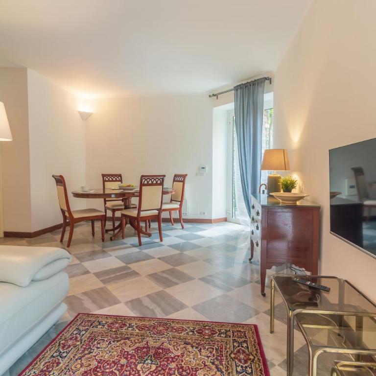 CASA CLAUDIA Relax con Patio e Parcheggio - Appartamento con 3 Camere da Letto - 2