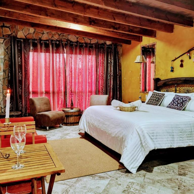 Hotel & Cava La Parroquia - Suite - 6